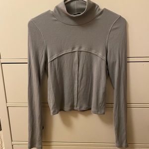 Wilfred free moon turtleneck